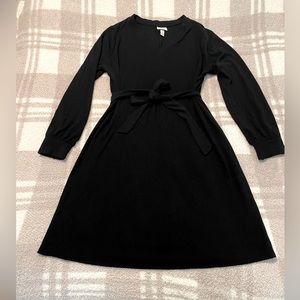 Black Maternity dress. Size medium. Isabel maternity